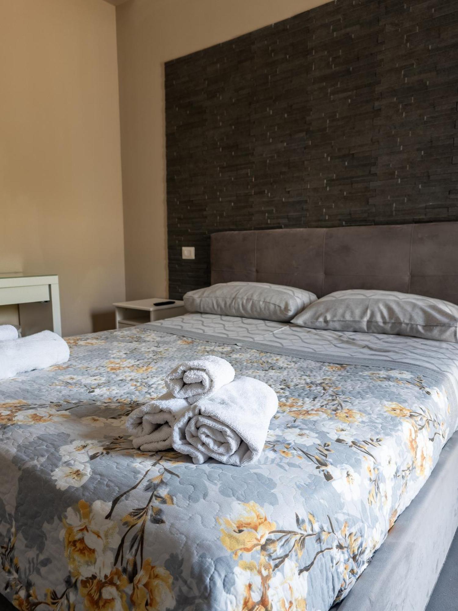 B&B Roseal Brusciano Esterno foto